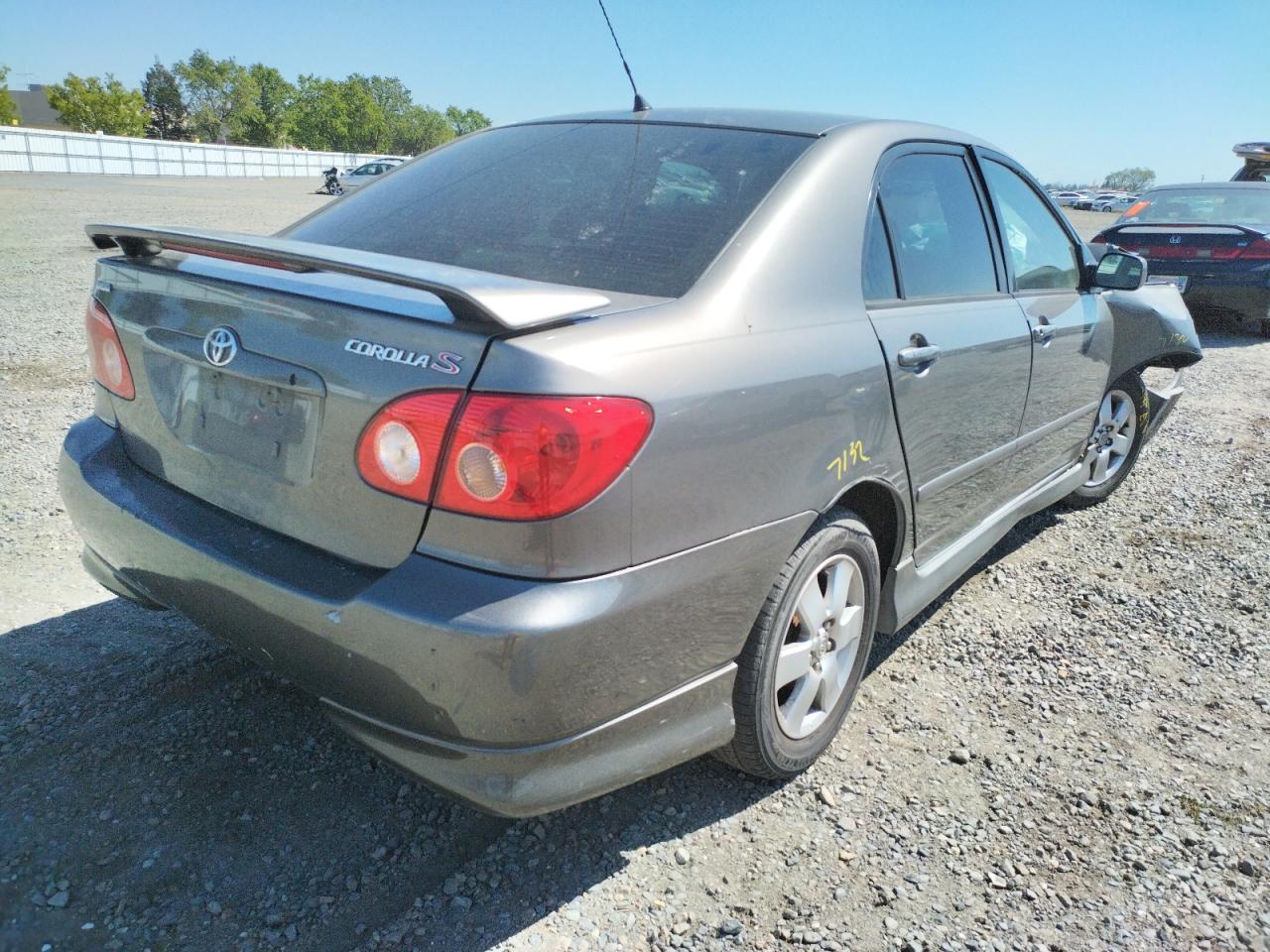 Photo 4 from auction – 2005 TOYOTA COROLLA CE with VIN 2T1BR32E05C553088