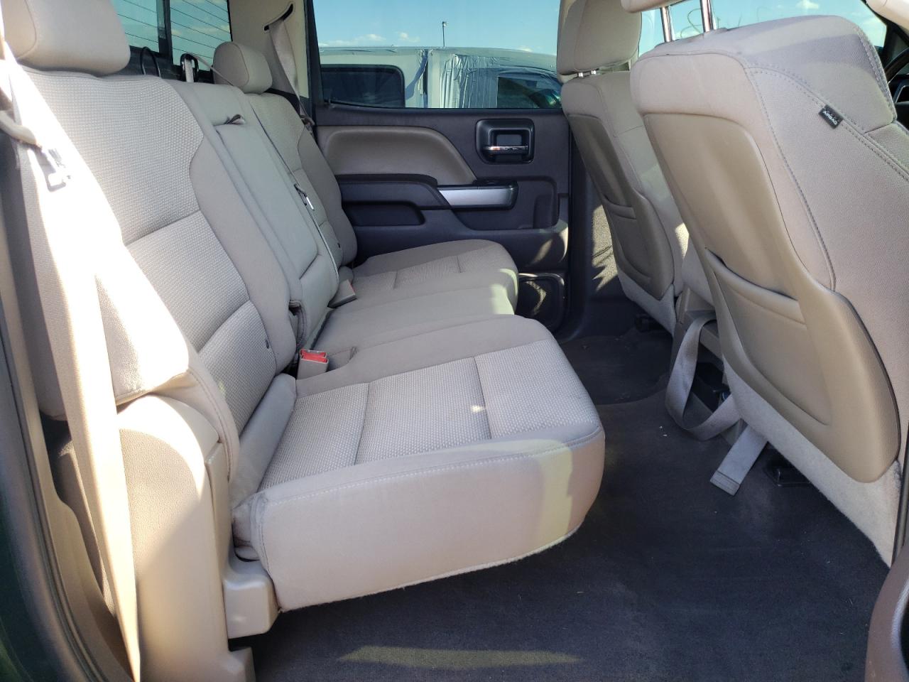 Photo 6 from auction – 2015 CHEVROLET SILVERADO with VIN 3GCUKREC3FG307539