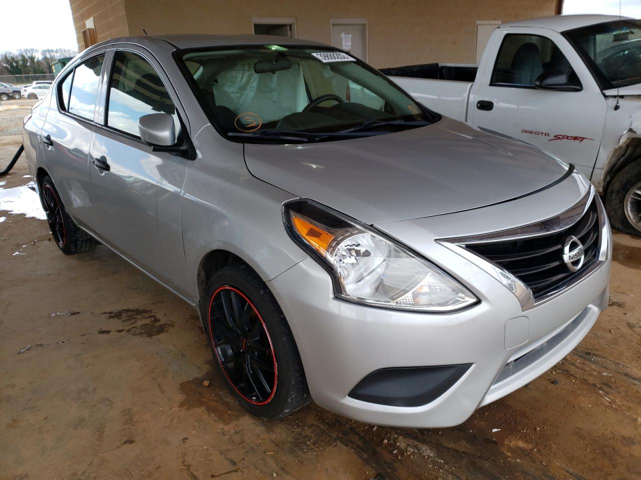 NISSAN VERSA S 2017 with VIN 3N1CN7AP9HL850066 - Photo from auction