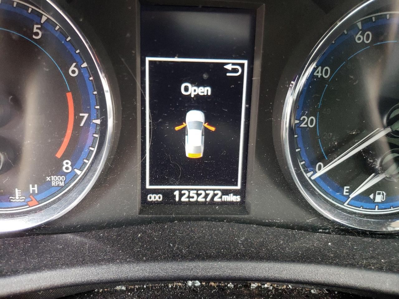 Photo 8 from auction – 2017 TOYOTA COROLLA L with VIN 2T1BURHE7HC765371