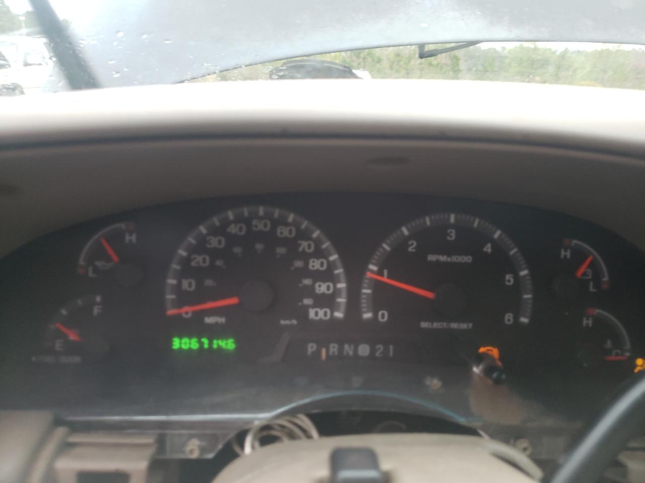 Zdjęcie 8 z aukcji – 2001 FORD F150 z VIN 1FTRX18L41NB75816