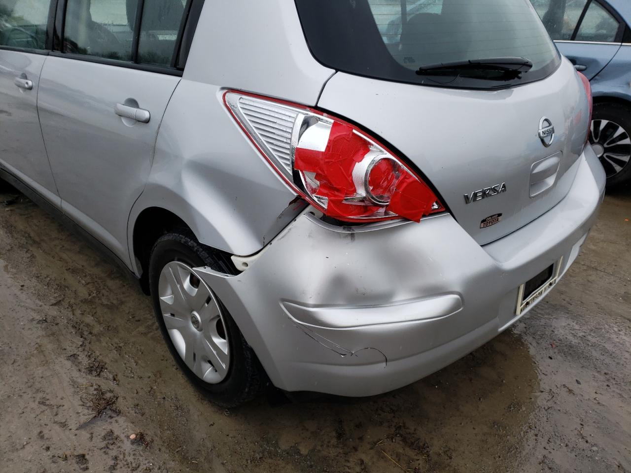 Photo 9 from auction – 2010 NISSAN VERSA S with VIN 3N1BC1CP3AL428778