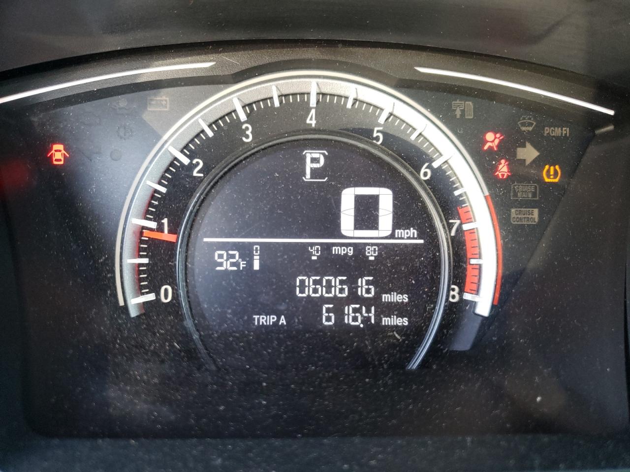 Photo 8 from auction – 2017 HONDA CIVIC LX with VIN 2HGFC2F55HH507310