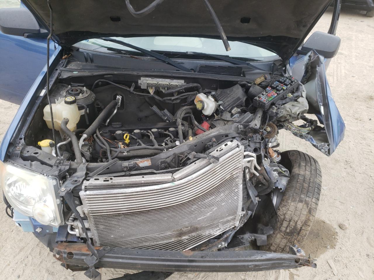 Photo 7 from auction – 2009 FORD ESCAPE XLS with VIN 1FMCU927X9KC66798
