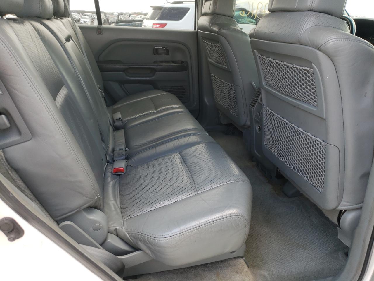 Photo 6 from auction – 2003 HONDA PILOT EXL with VIN 2HKYF18593H554619