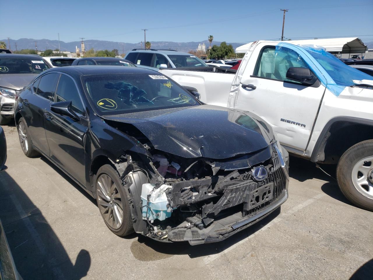 LEXUS ES 300H 2019 con VIN JTHB21B13K2025673 - Foto de la subasta