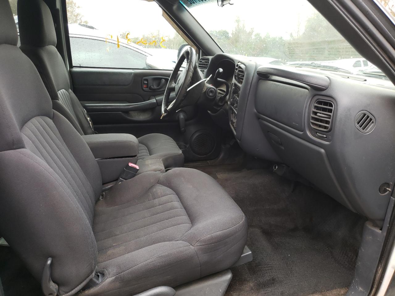 Photo 5 from auction – 2003 CHEVROLET S10 with VIN 1GCCS19H138288252