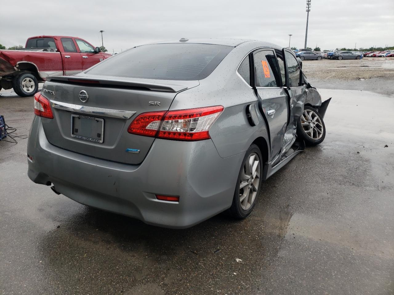 Photo 4 from auction – 2013 NISSAN SENTRA SR with VIN 3N1AB7AP2DL796958