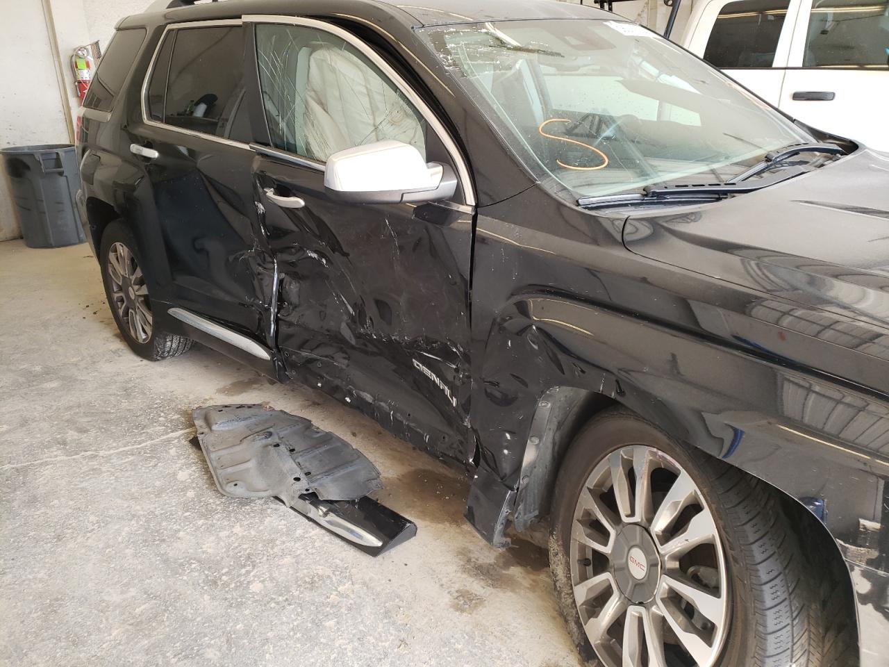 Фото 9 с аукциона – 2016 GMC TERRAIN DE с VIN 2GKFLVE30G6270949
