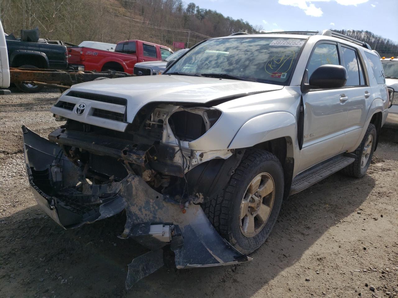 Photo 2 from auction – 2004 TOYOTA 4RUNNER SR with VIN JTEBU14R040036316