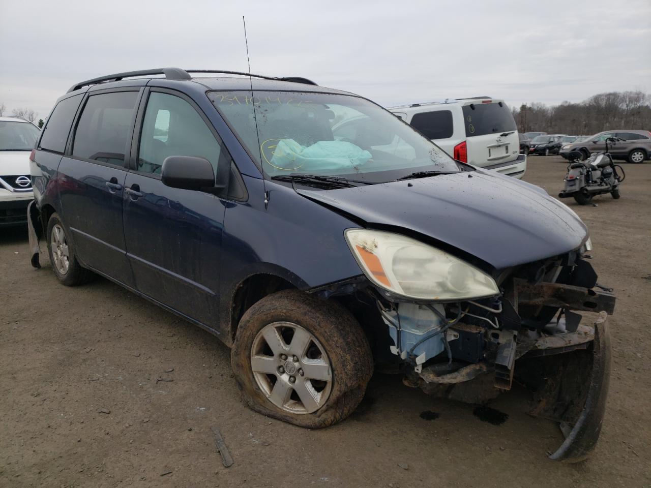 TOYOTA SIENNA CE 2004 with VIN 5TDZA23C44S173237 - Photo from auction