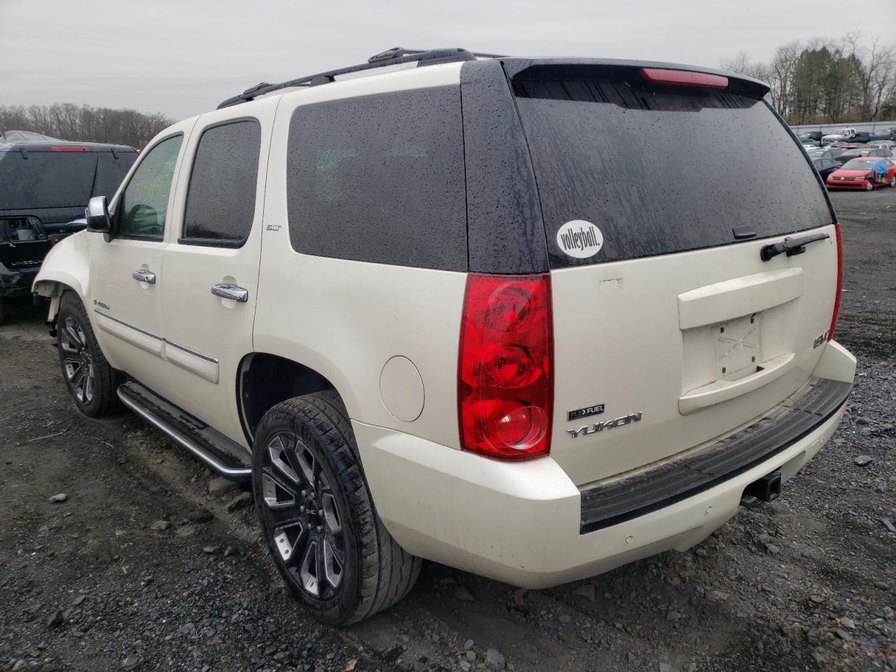 Photo 3 from auction – 2008 GMC YUKON with VIN 1GKFK13008R251621