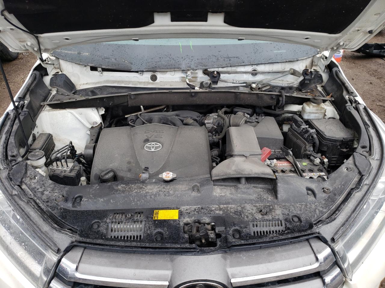 Photo 7 from auction – 2018 TOYOTA HIGHLANDER with VIN 5TDDZRFH2JS827781