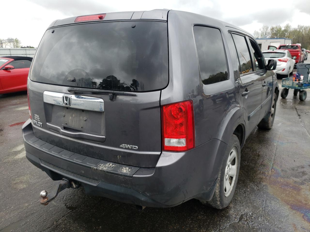 Photo 4 from auction – 2014 HONDA PILOT LX with VIN 5FNYF4H22EB056500