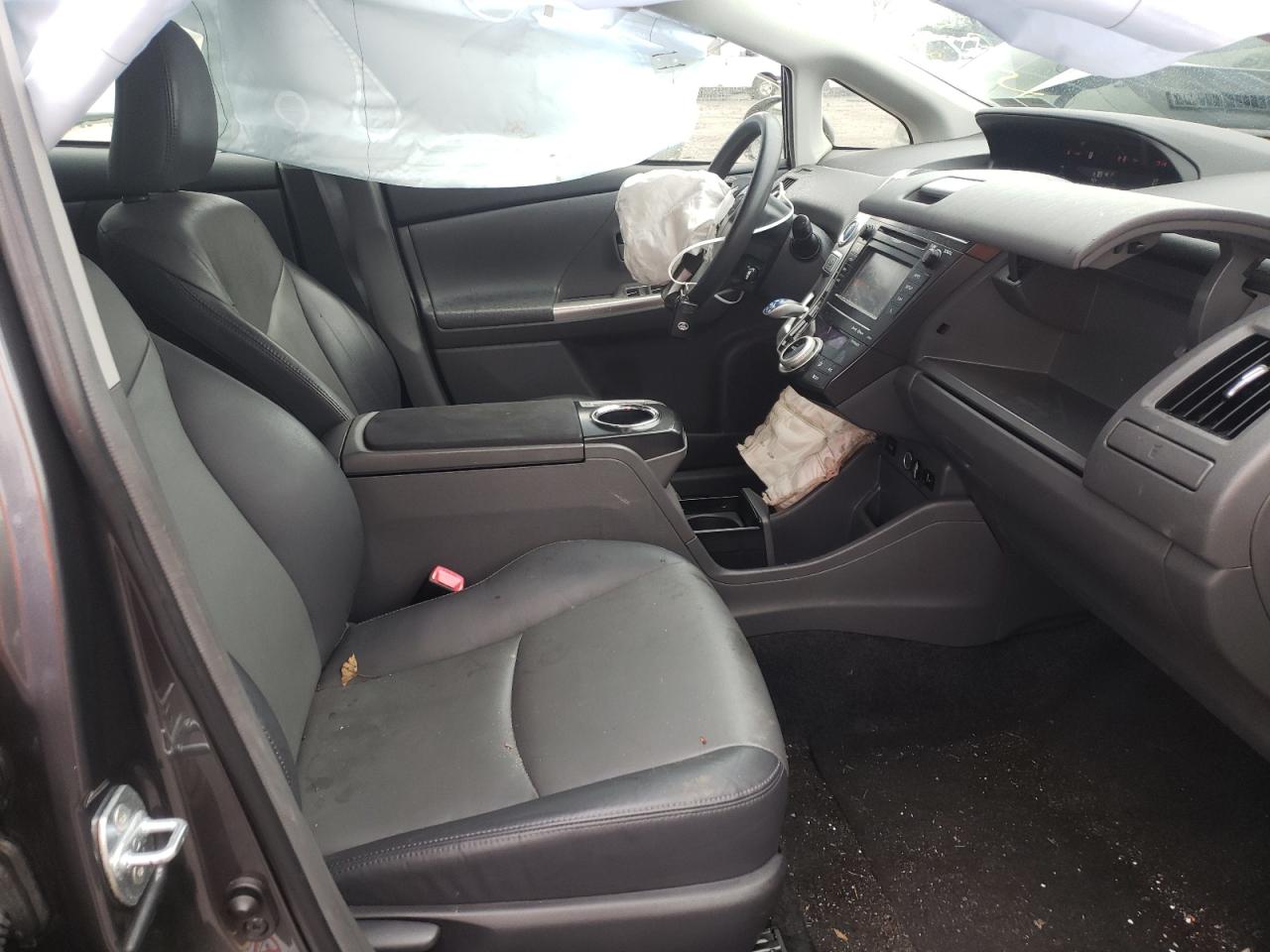 Photo 5 from auction – 2012 TOYOTA PRIUS V with VIN JTDZN3EU6C3156861