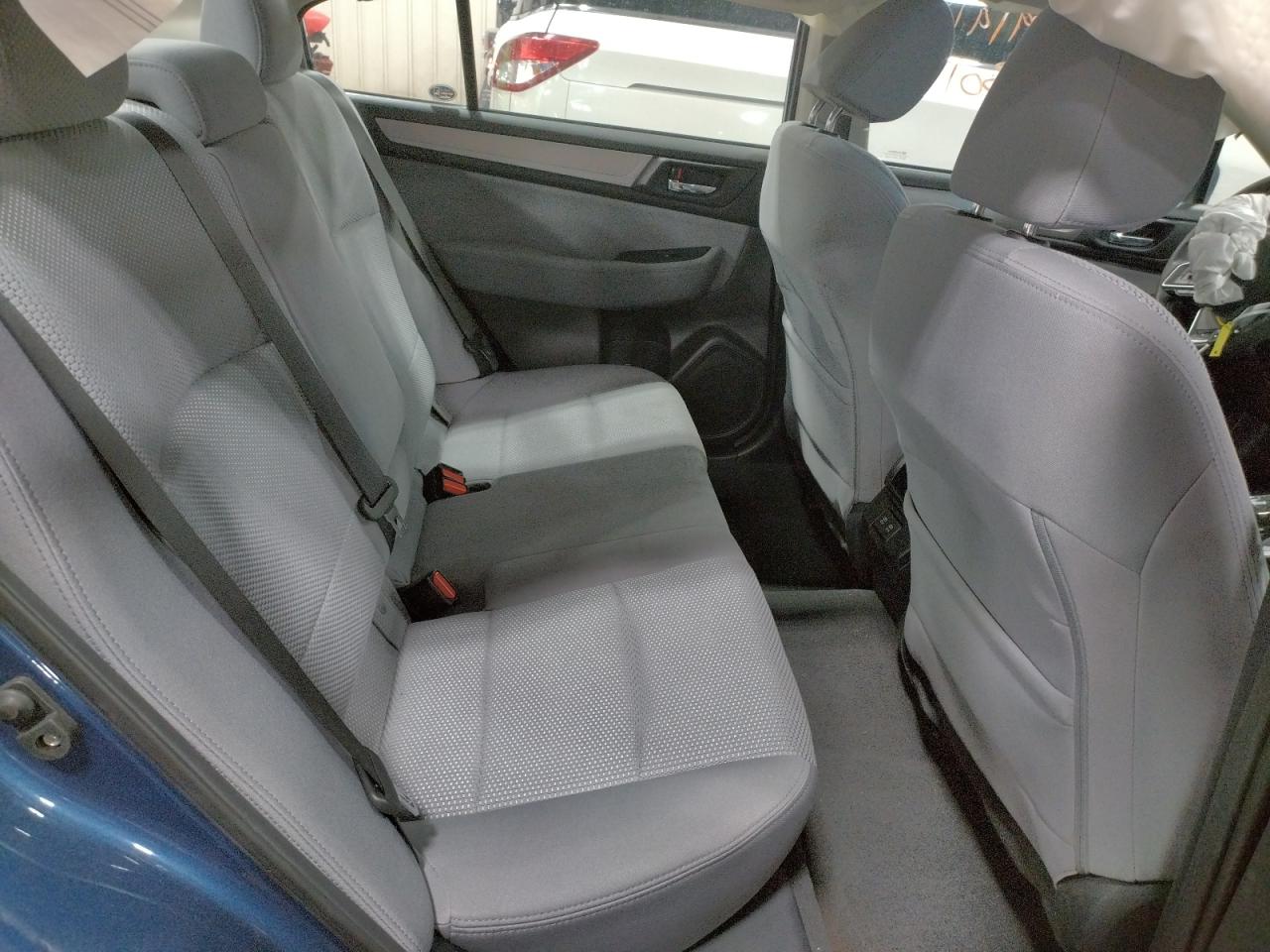 Photo 6 from auction – 2019 SUBARU LEGACY 2.5 with VIN 4S3BNAF62K3040433