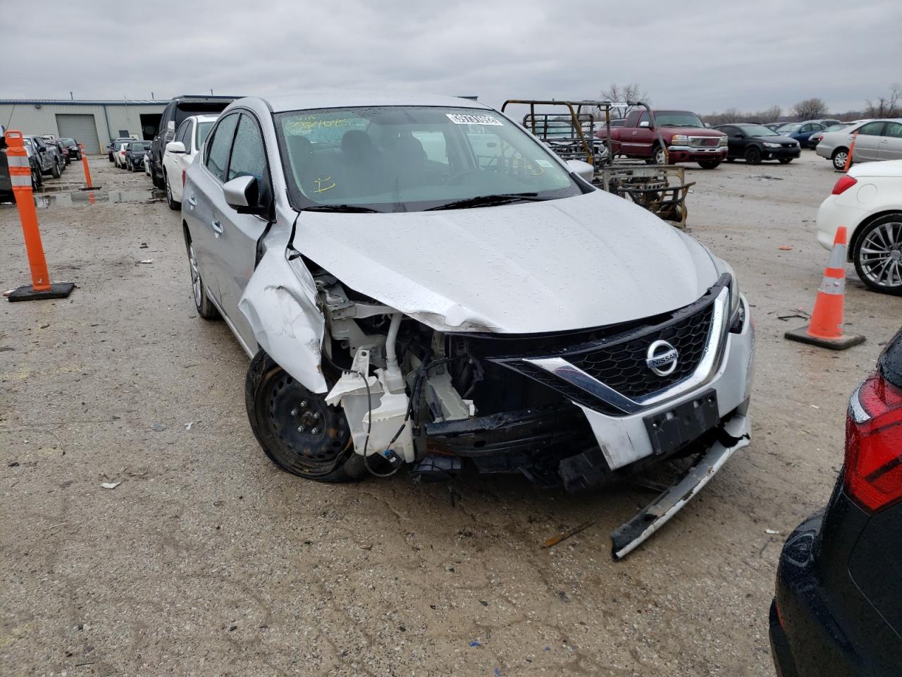 Photo 9 from auction – 2017 NISSAN SENTRA S with VIN 3N1AB7AP4HY354045