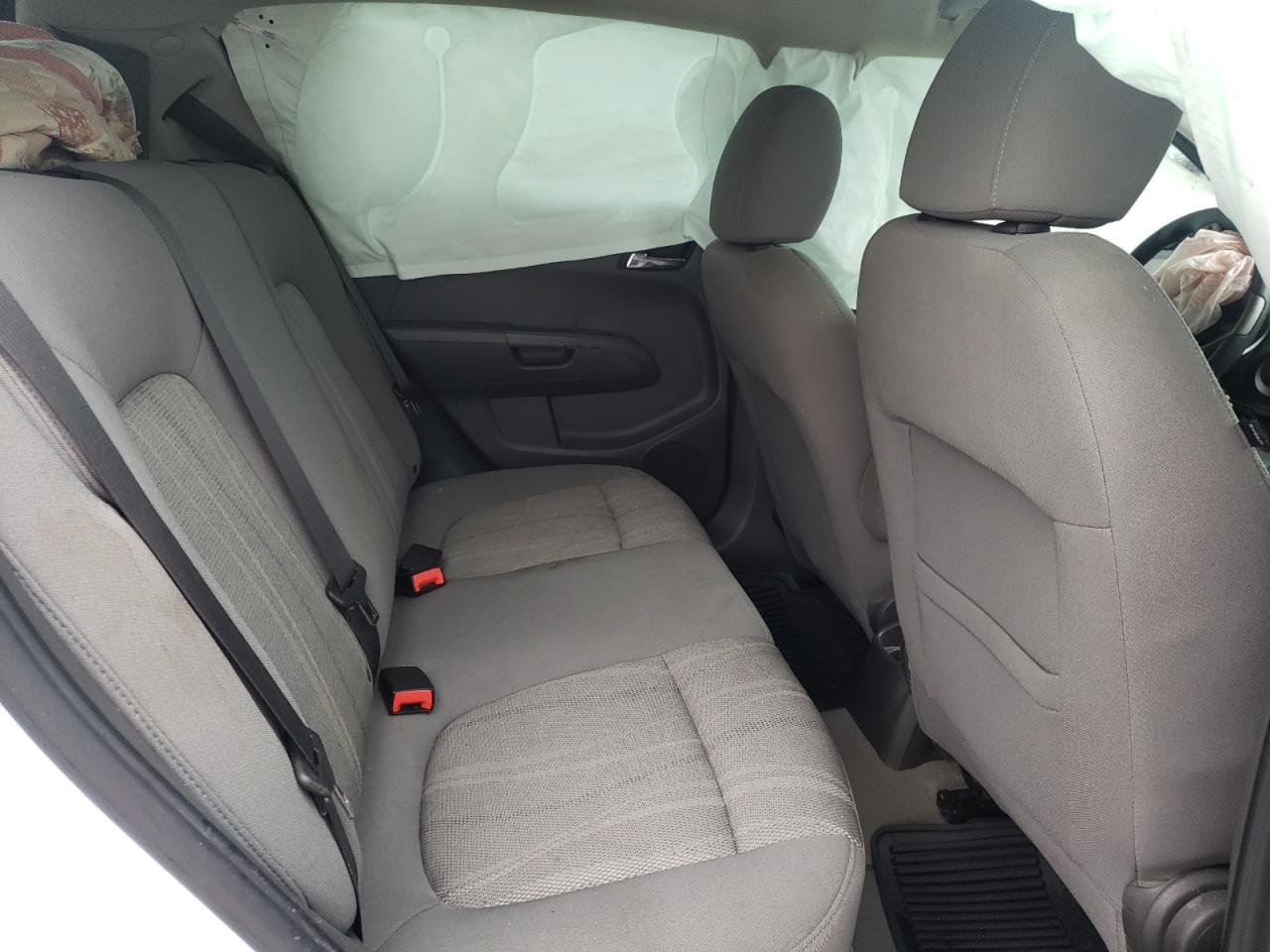 Photo 6 from auction – 2014 CHEVROLET SONIC LT with VIN 1G1JC6SH3E4243358