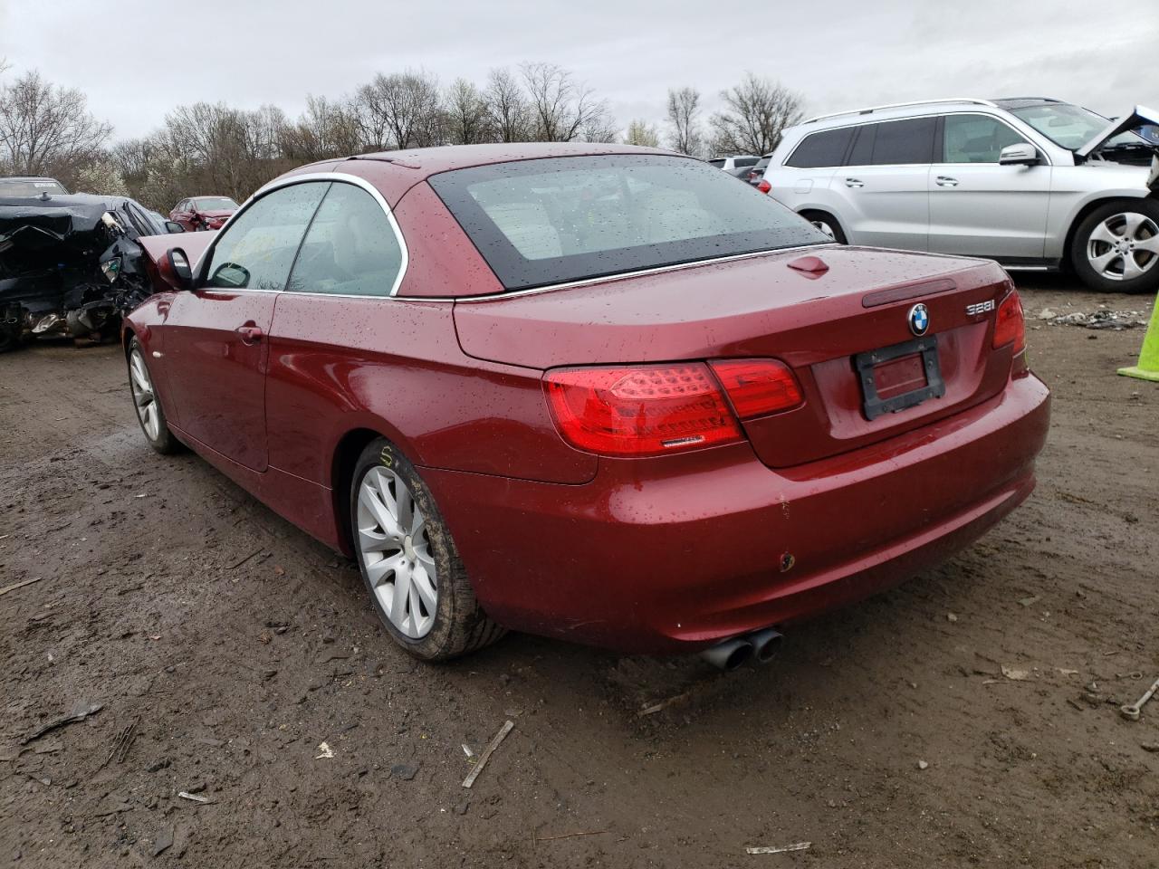 Photo 3 from auction – 2011 BMW 328 I with VIN WBADW3C5XBE539043