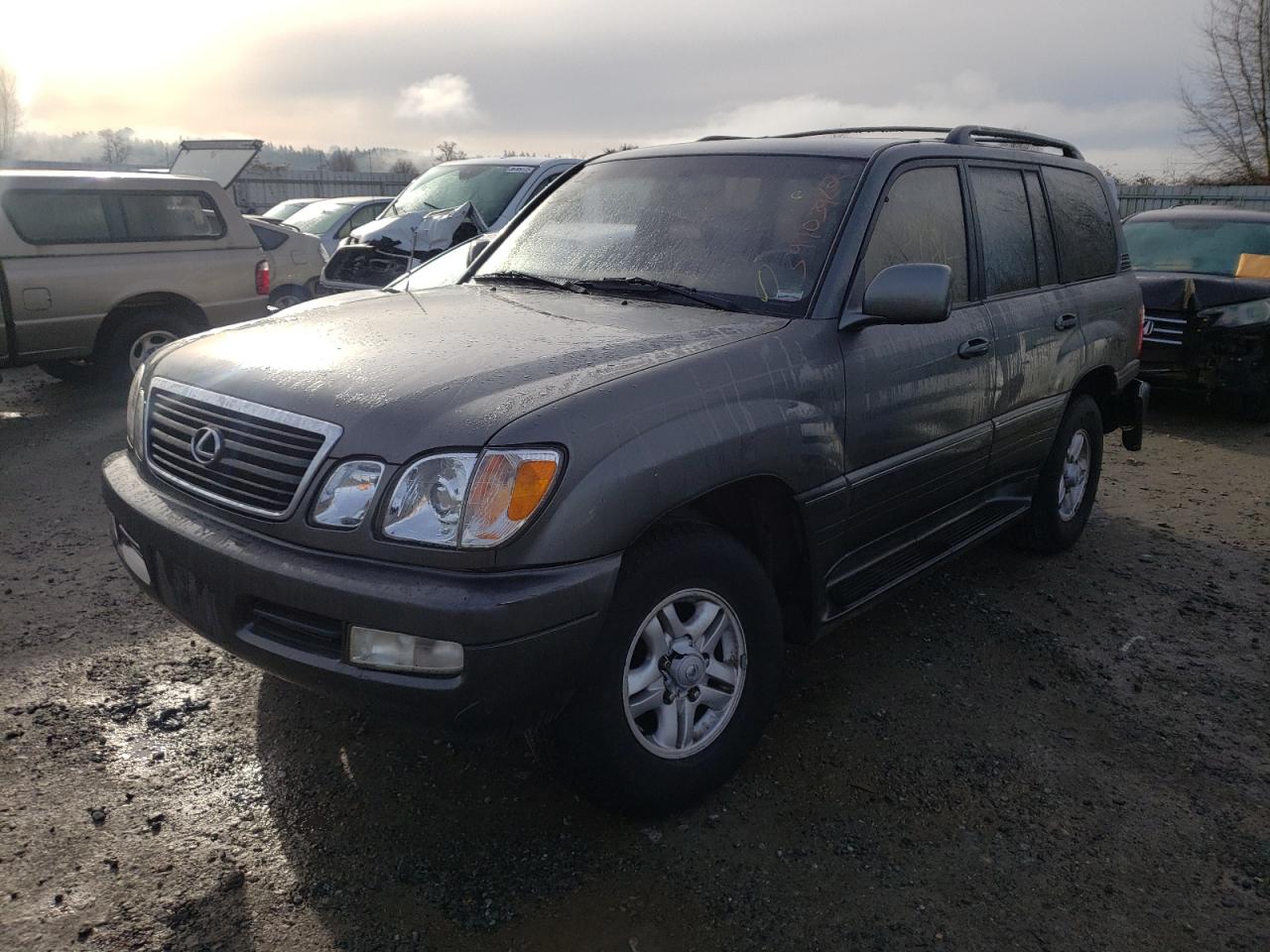 Photo 2 from auction – 1999 LEXUS LX 470 with VIN JT6HT00W2X0056103