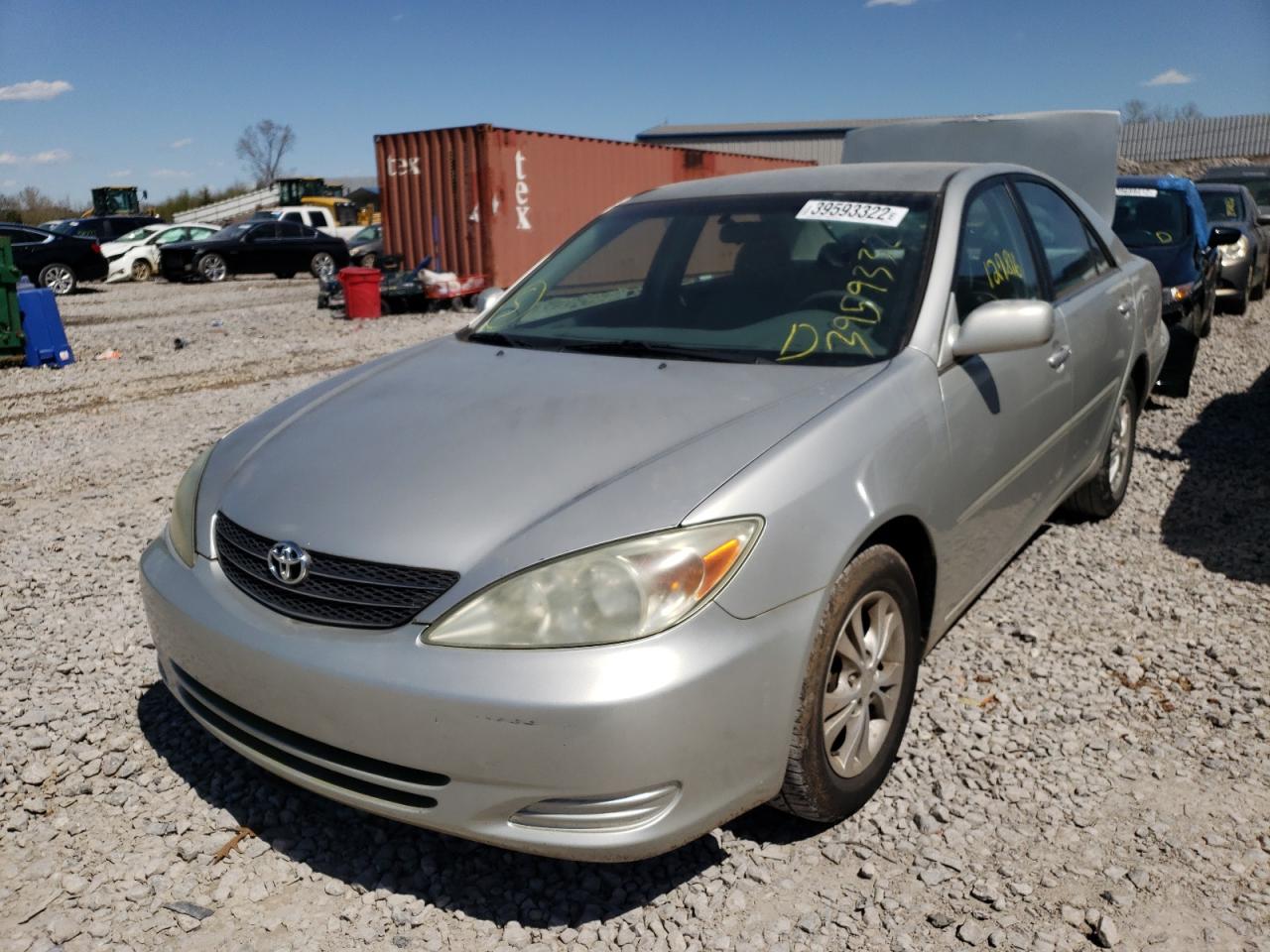 Photo 2 from auction – 2004 TOYOTA CAMRY LE with VIN 4T1BF32KX4U585607