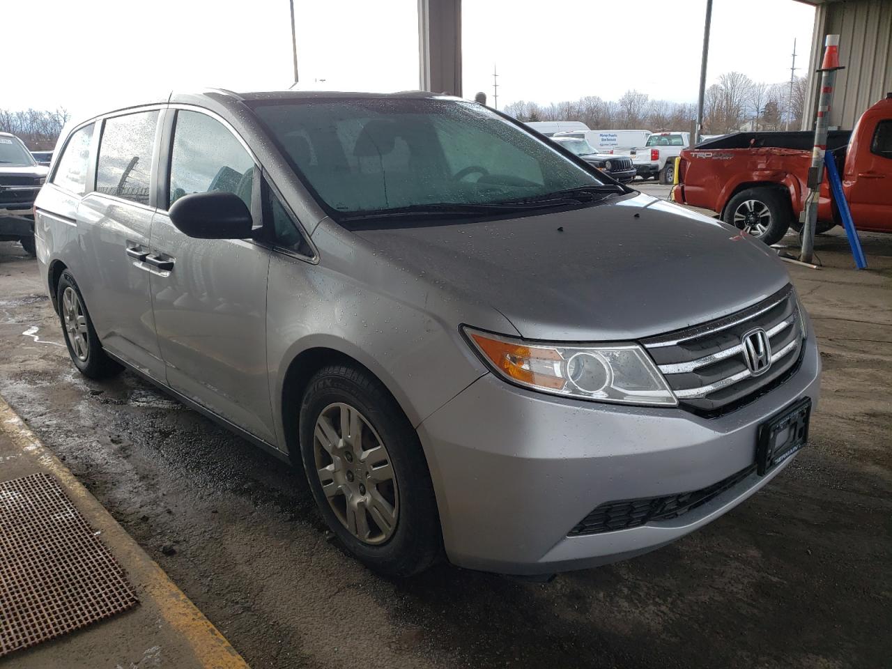 HONDA ODYSSEY LX 2013 with VIN 5FNRL5H23DB071329 - Photo from auction