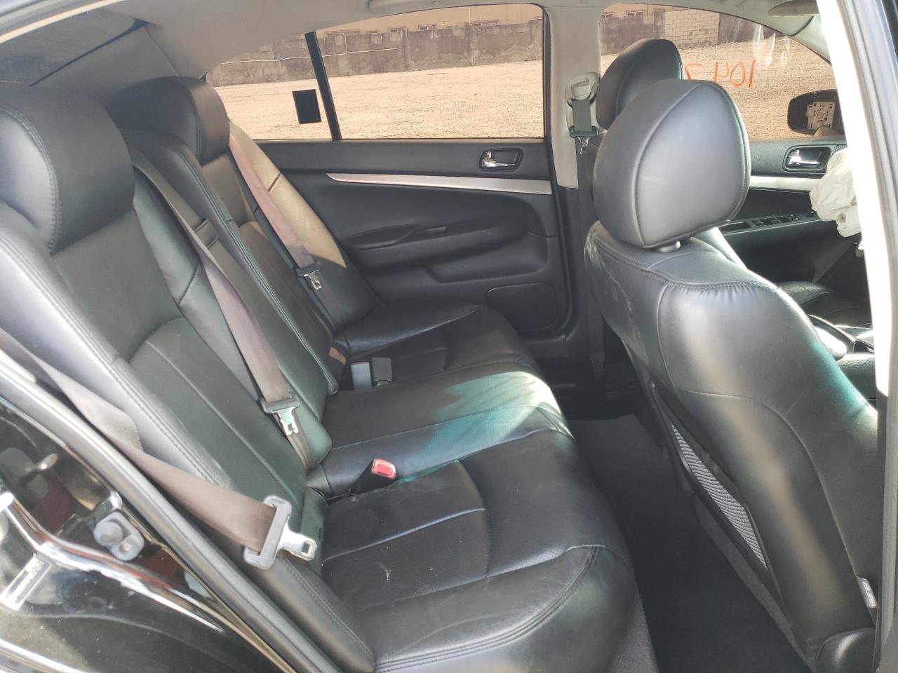 Photo 6 from auction – 2015 INFINITI Q40 with VIN JN1CV6AR0FM521271