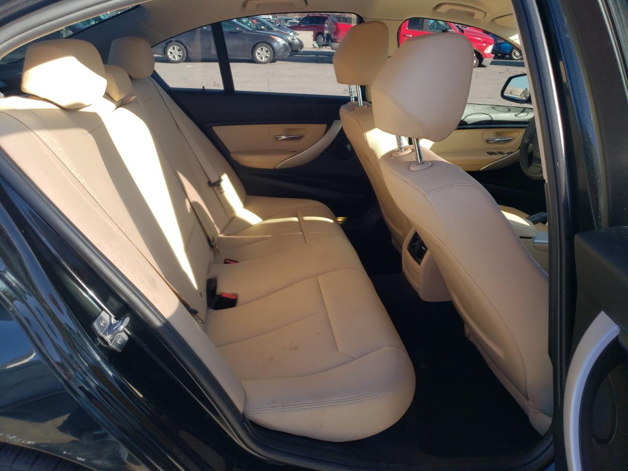 Photo 6 from auction – 2018 BMW 320 XI with VIN WBA8A3C57JA357502