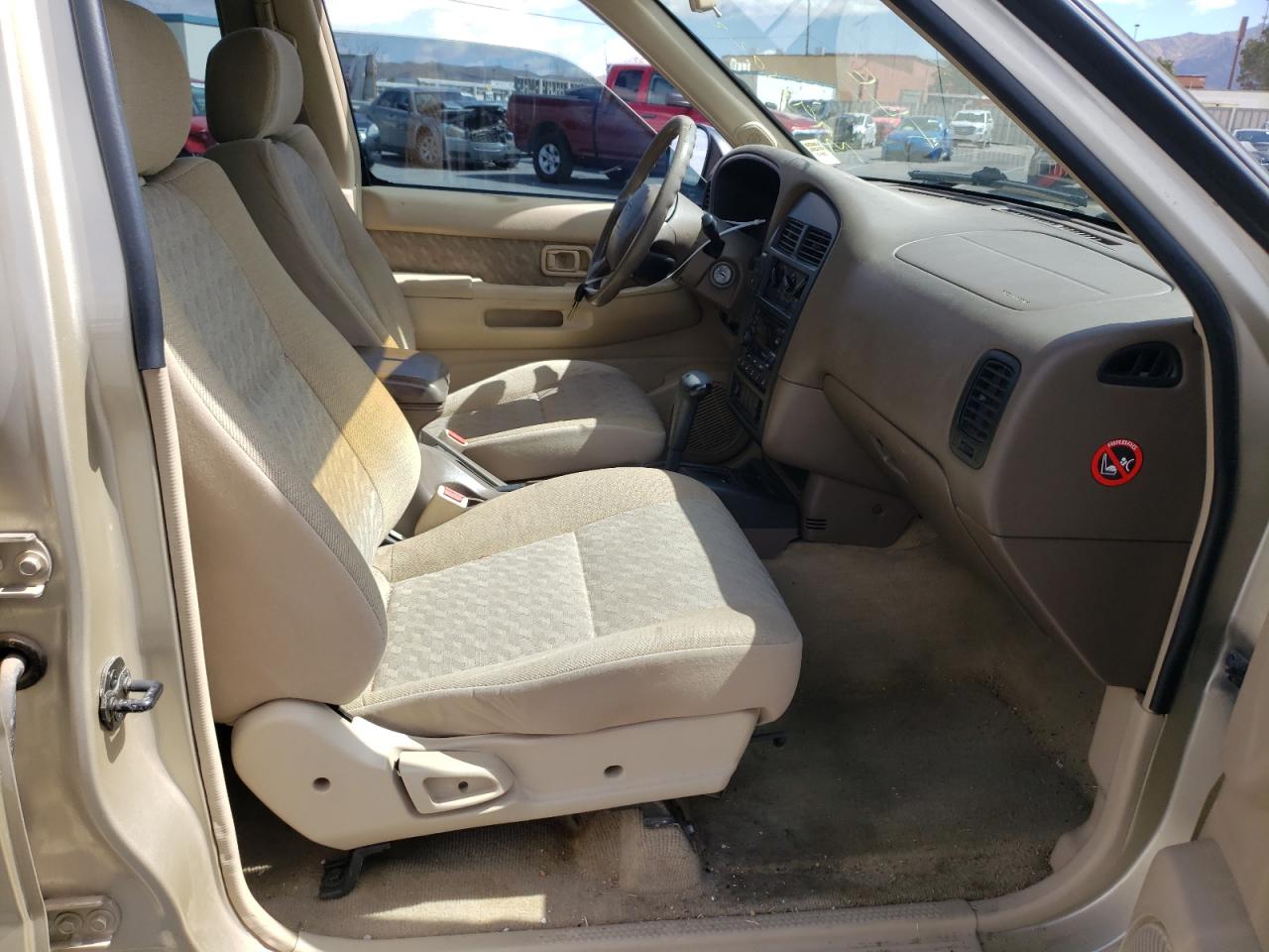 Photo 5 from auction – 1997 NISSAN PATHFINDER with VIN JN8AR05S6VW129051