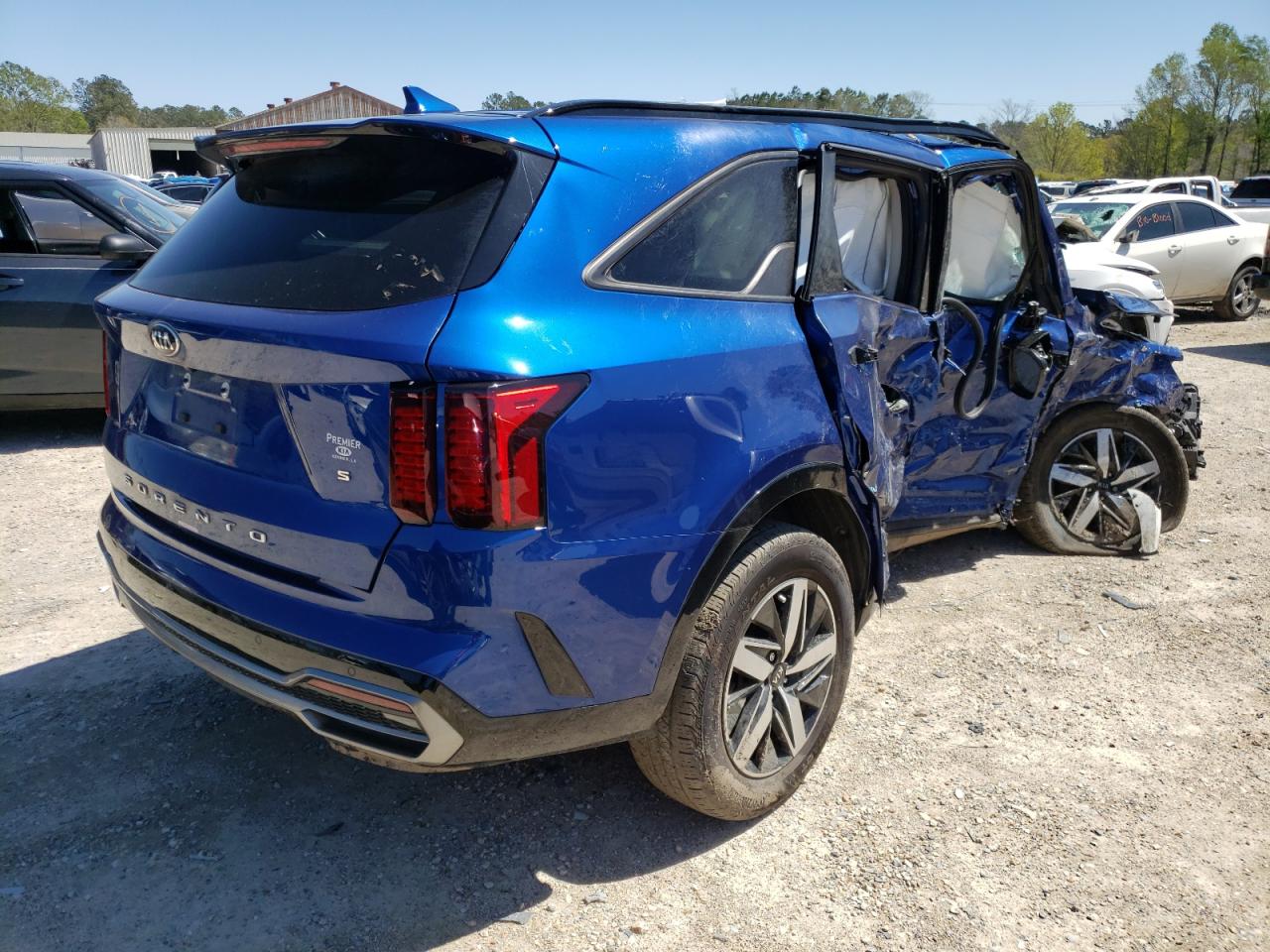 Photo 4 from auction – 2021 KIA SORENTO S with VIN 5XYRL4LCXMG019201