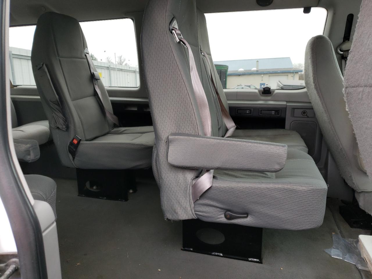 Photo 6 from auction – 2008 FORD ECONOLINE with VIN 1FDNE11W98DA52954
