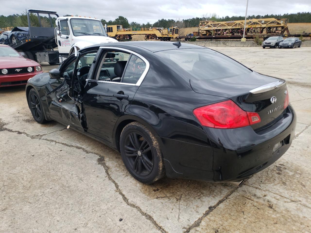Photo 3 from auction – 2012 INFINITI G37 BASE with VIN JN1CV6AP7CM627985