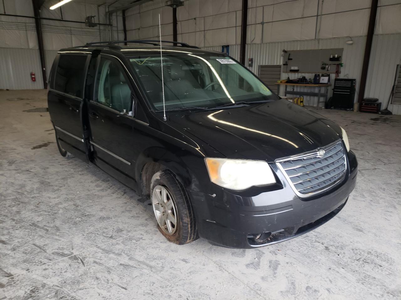 CHRYSLER TOWN & COU 2010 with VIN 2A4RR5D12AR432779 - Photo from auction