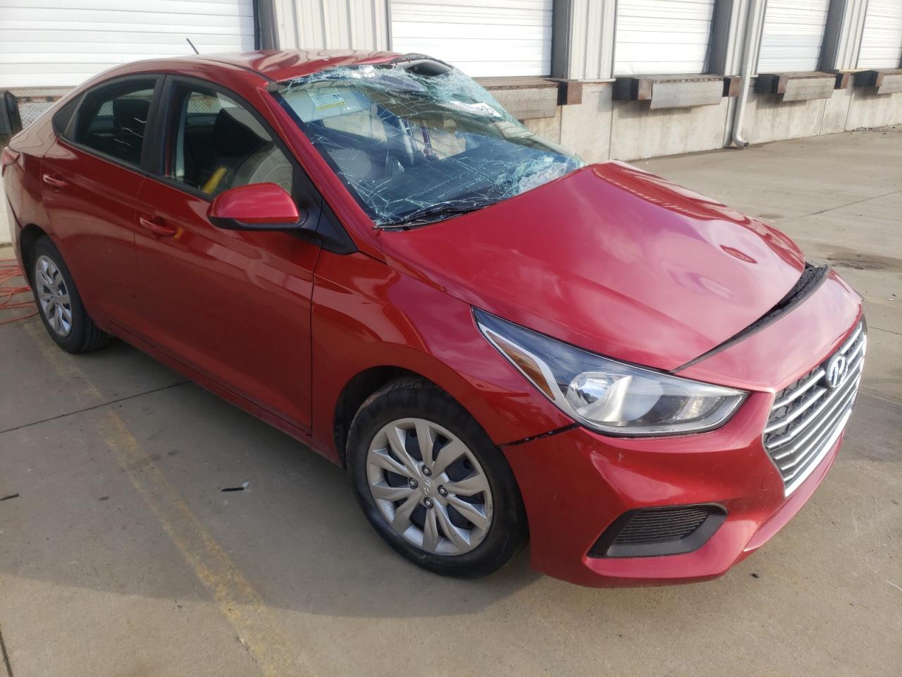 HYUNDAI ACCENT SE 2019 with VIN 3KPC24A30KE039740 - Photo from auction