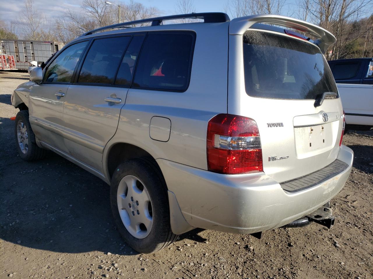 Photo 3 from auction – 2005 TOYOTA HIGHLANDER with VIN JTEEP21A350105641