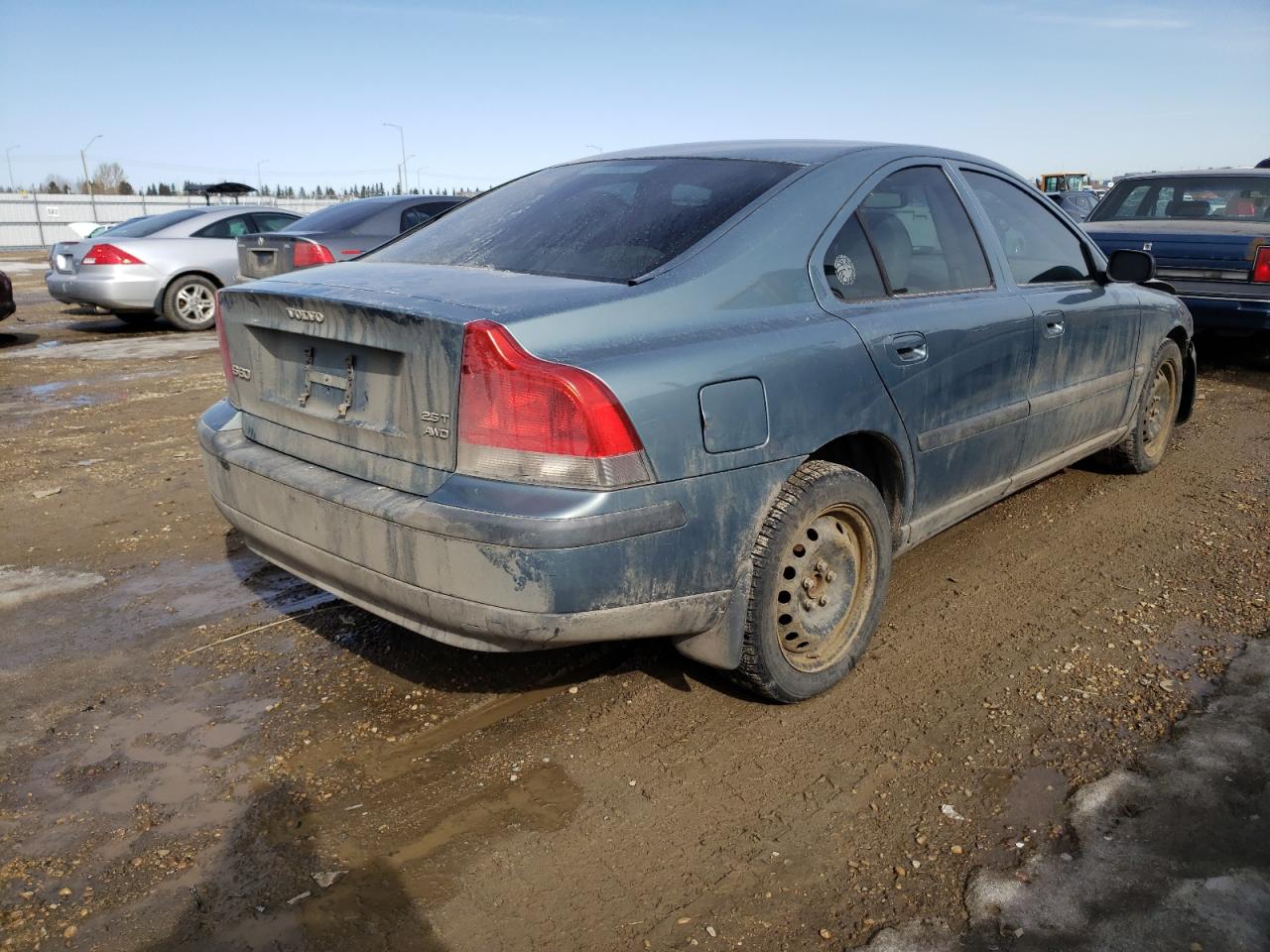 Photo 4 from auction – 2004 VOLVO S60 2.5T with VIN YV1RH59H842361535