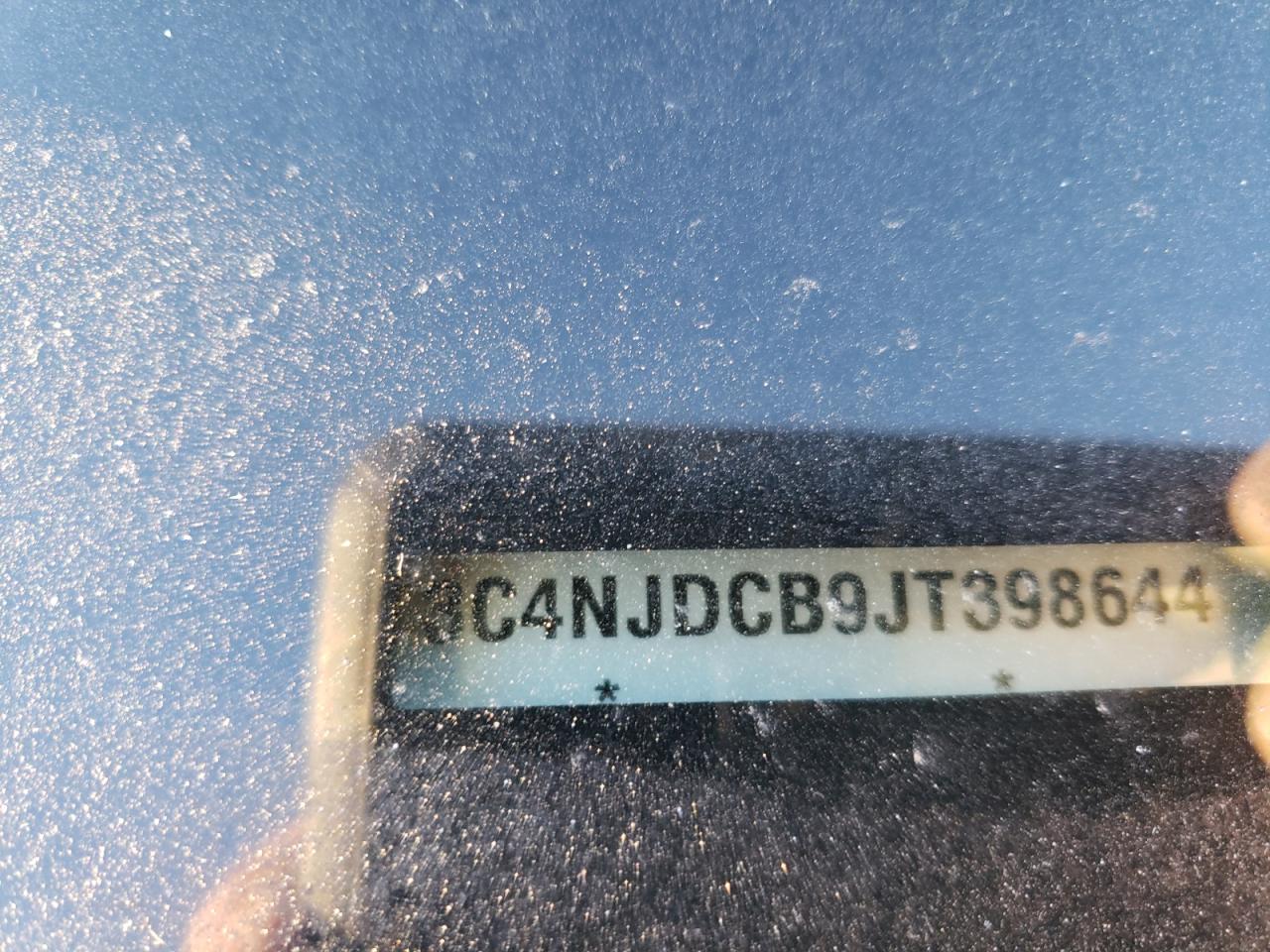 Photo 10 from auction – 2018 JEEP COMPASS LI with VIN 3C4NJDCB9JT398644