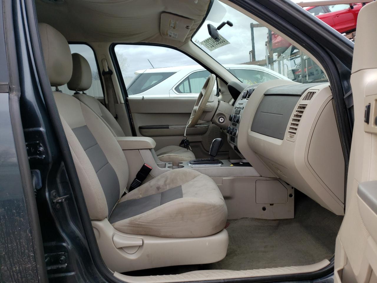 Photo 5 from auction – 2008 FORD ESCAPE HEV with VIN 1FMCU49H68KC31790