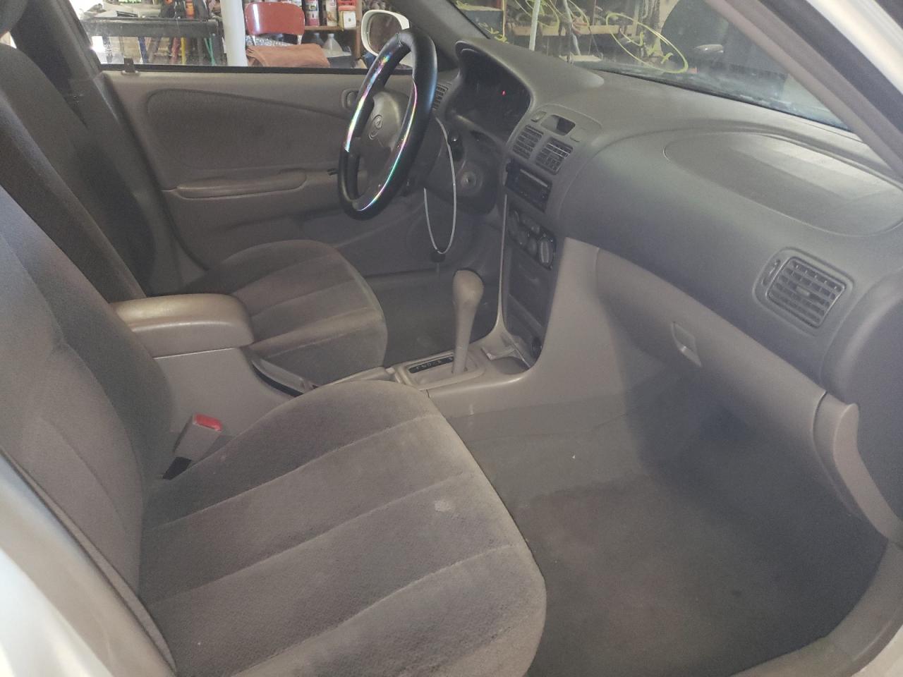 Photo 5 from auction – 2001 TOYOTA COROLLA CE with VIN 1NXBR12E01Z562239