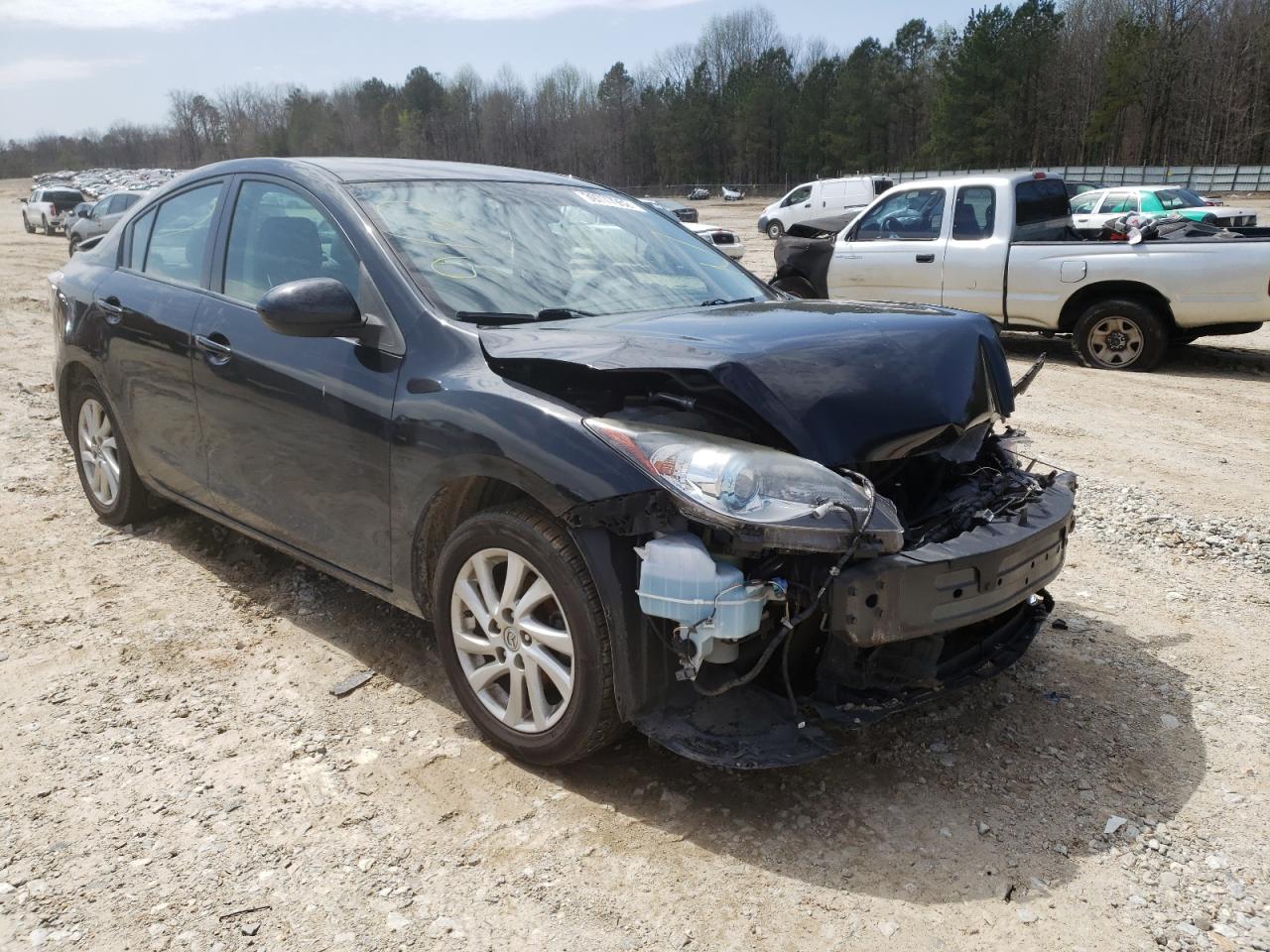MAZDA 3 I 2012 with VIN JM1BL1W86C1677619 - Photo from auction