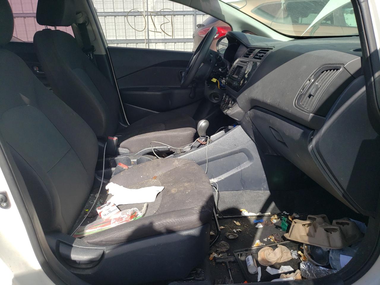 Photo 5 from auction – 2016 KIA RIO LX with VIN KNADM4A39G6654523