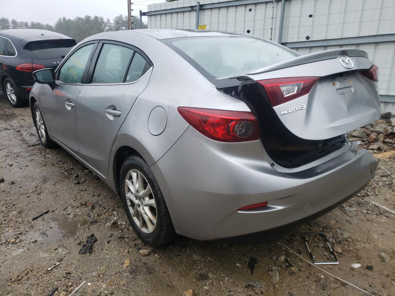 Photo 3 from auction – 2016 MAZDA 3 TOURING with VIN JM1BM1V76G1301207