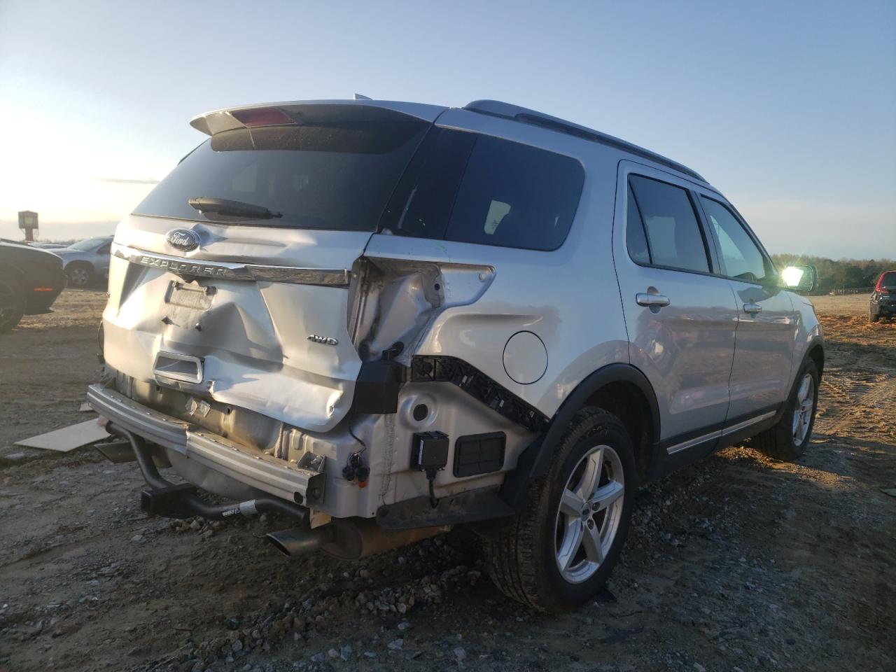 Photo 4 from auction – 2017 FORD EXPLORER X with VIN 1FM5K8D8XHGD14137