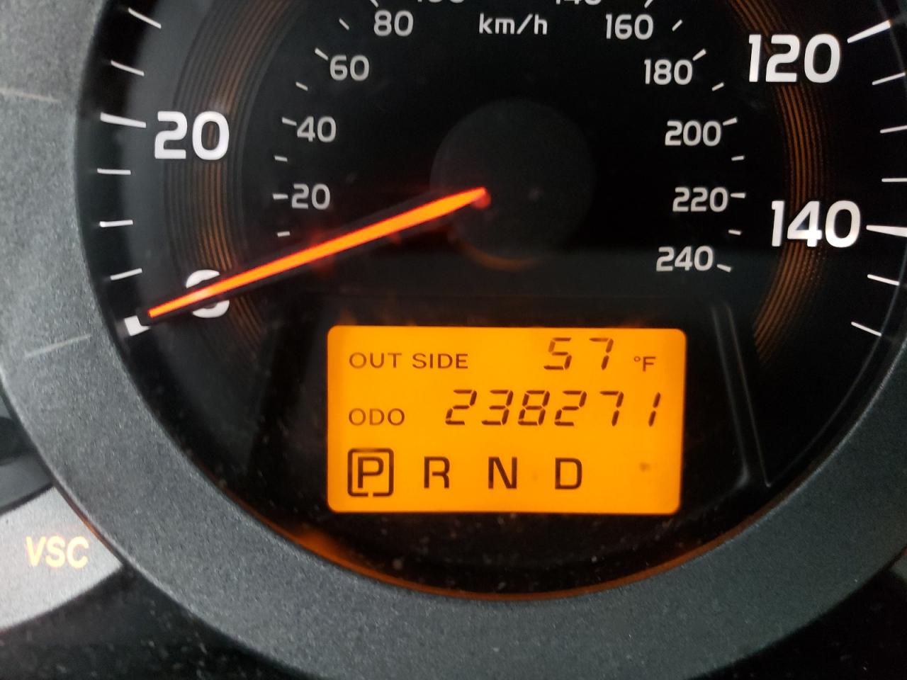Photo 8 from auction – 2007 TOYOTA RAV4 with VIN JTMBK33V276024836