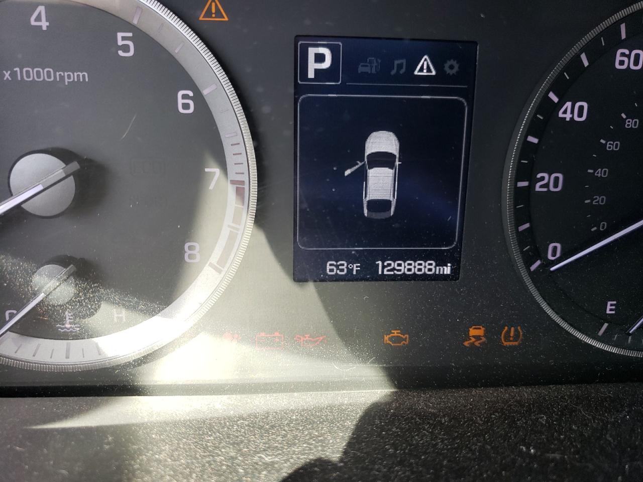 Photo 8 from auction – 2015 HYUNDAI SONATA SE with VIN 5NPE24AF6FH238022
