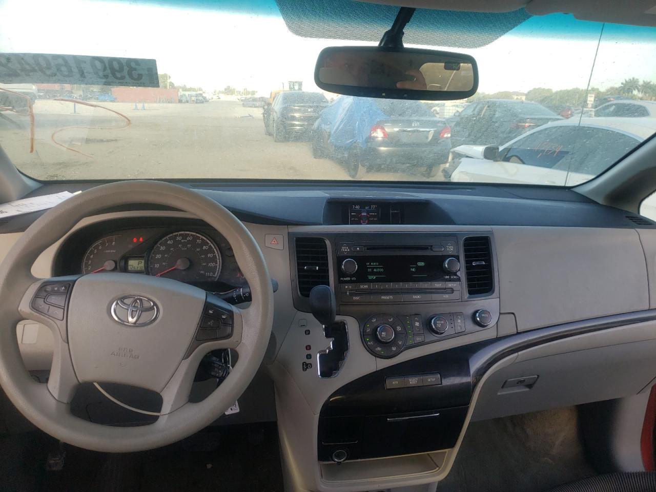 Photo 9 from auction – 2011 TOYOTA SIENNA LE with VIN 5TDKK3DC8BS141956