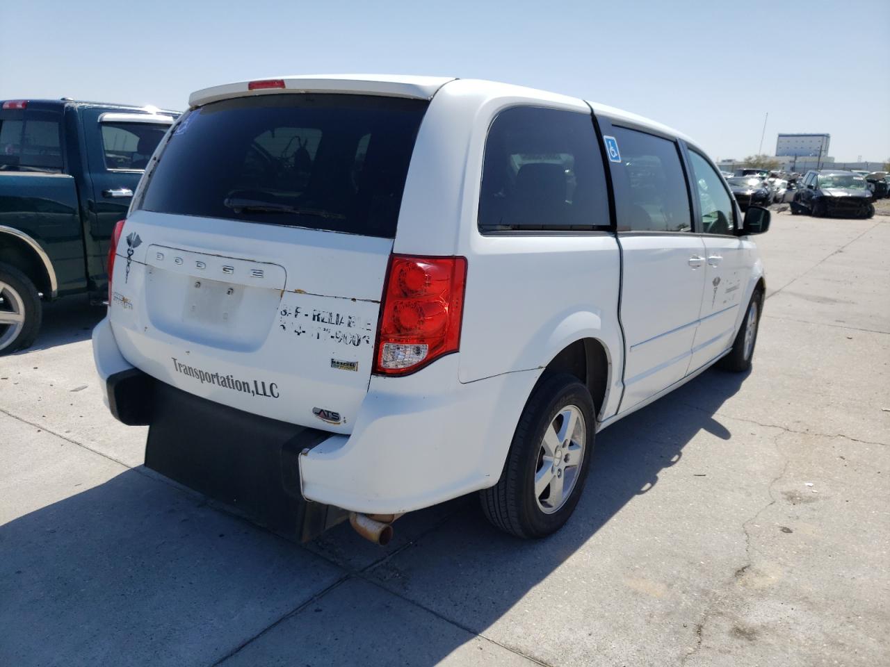 Photo 4 from auction – 2013 DODGE GRAND CARA with VIN 2C4RDGCG0DR522474