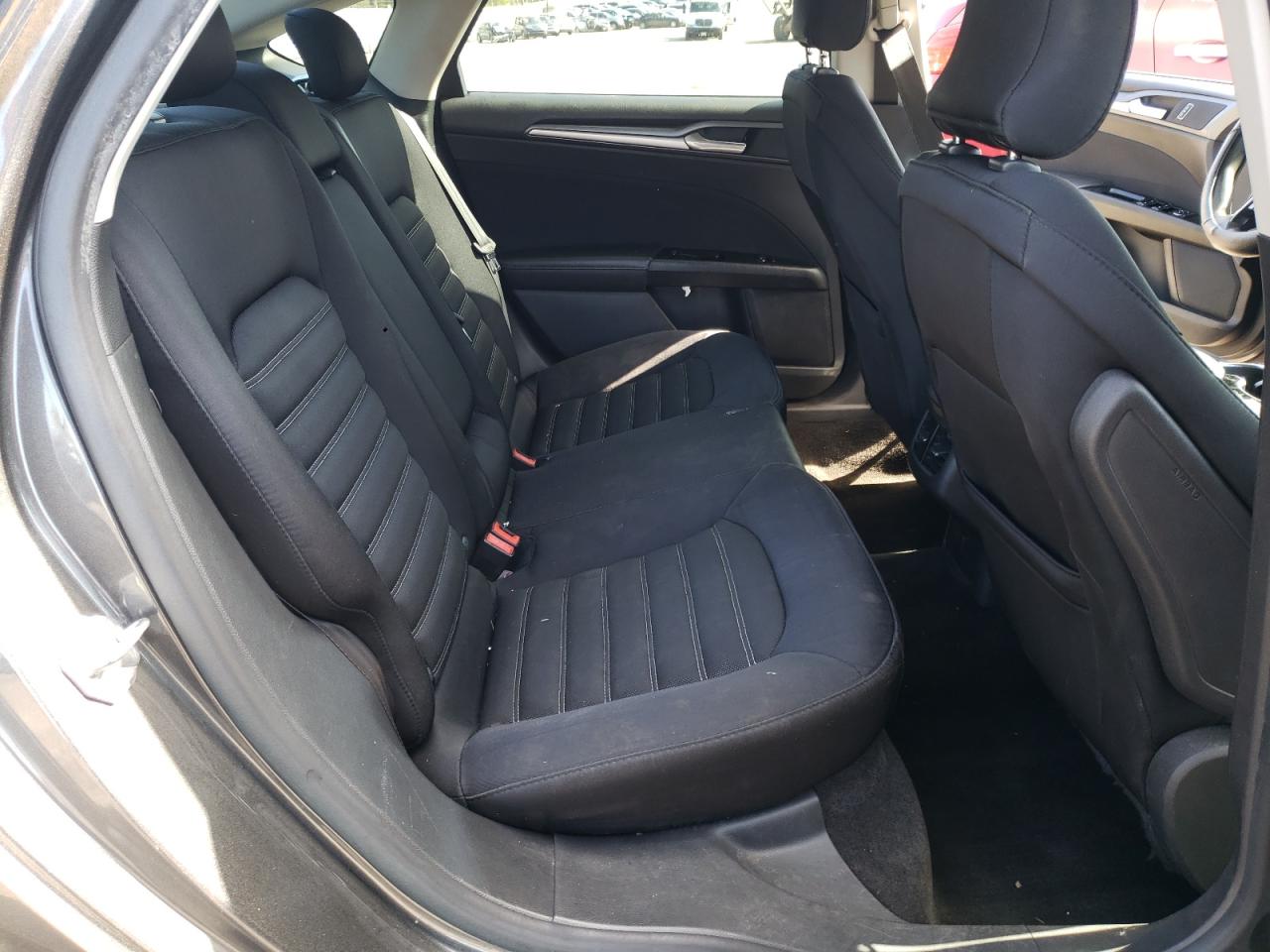 Photo 6 from auction – 2015 FORD FUSION SE with VIN 1FA6P0H71F5125680