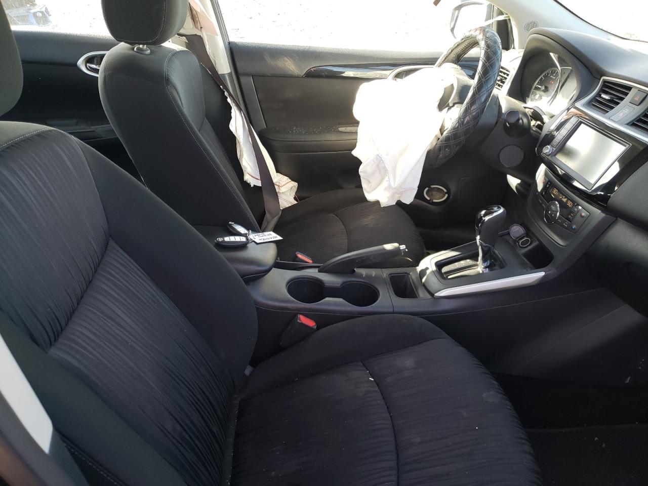 Photo 5 from auction – 2019 NISSAN SENTRA S with VIN 3N1AB7AP1KY363857