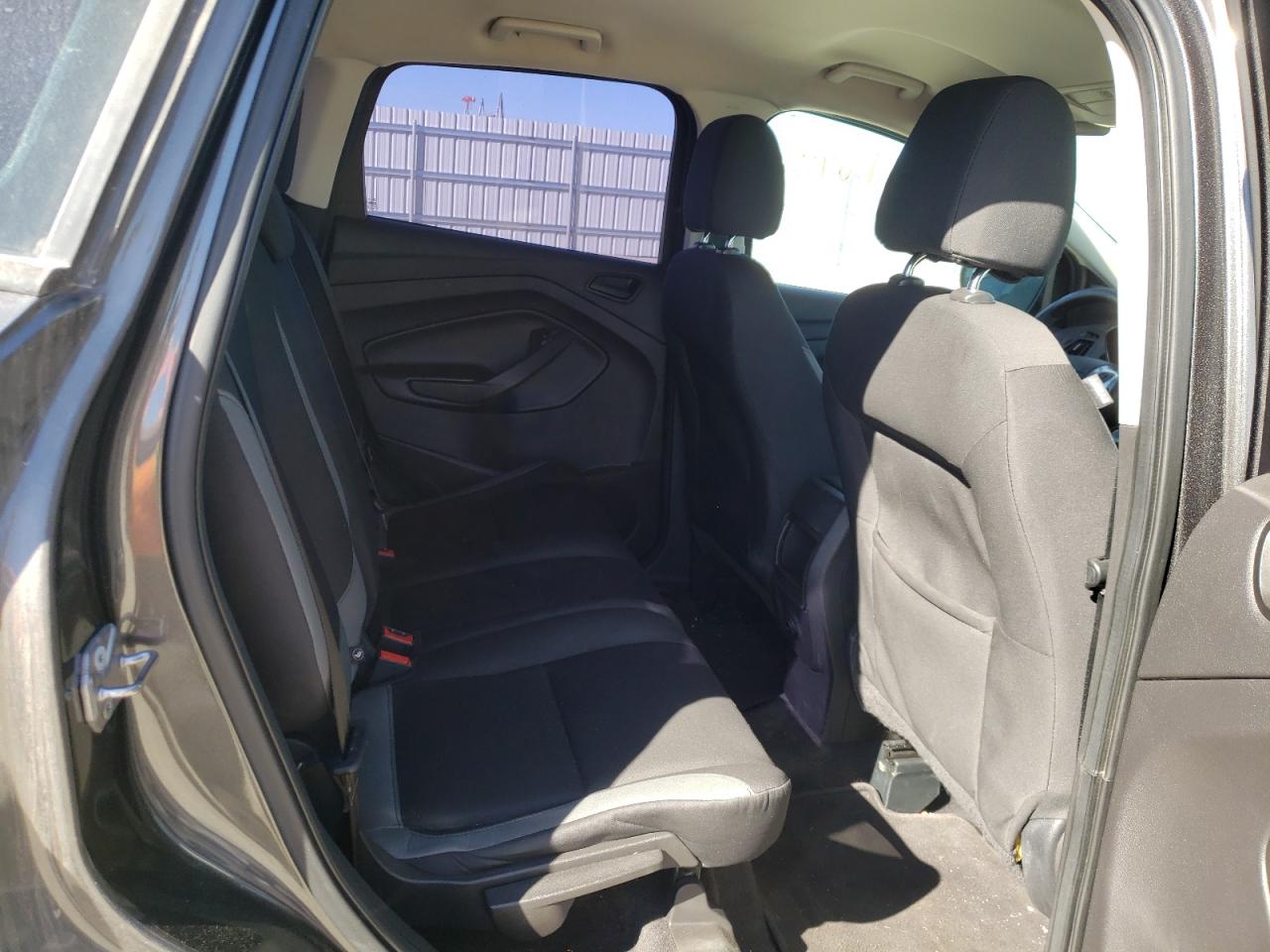 Photo 6 from auction – 2015 FORD ESCAPE S with VIN 1FMCU0F73FUA79277